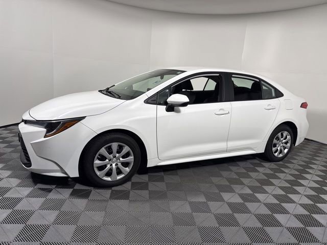 Used 2024 Toyota Corolla LE FWD image 12