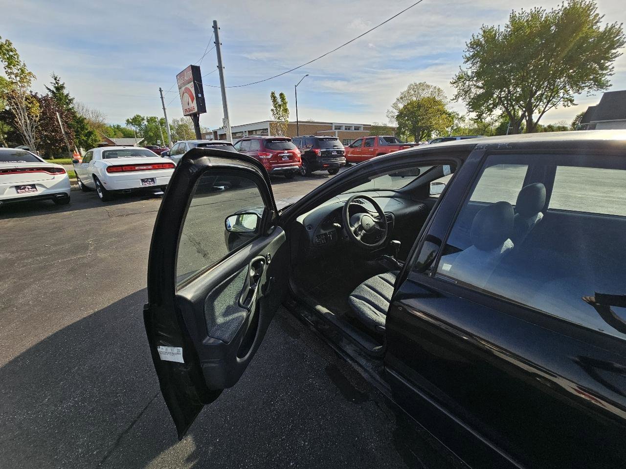 Used 2004 Chevrolet Cavalier Sedan w/ Preferred Equipment Group FWD image 18