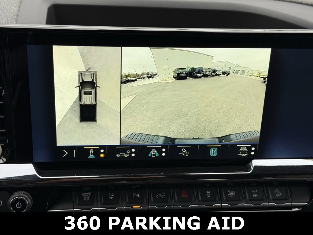 Used 2025 Chevrolet Silverado 2500 ZR2 w/ Technology Package image 13