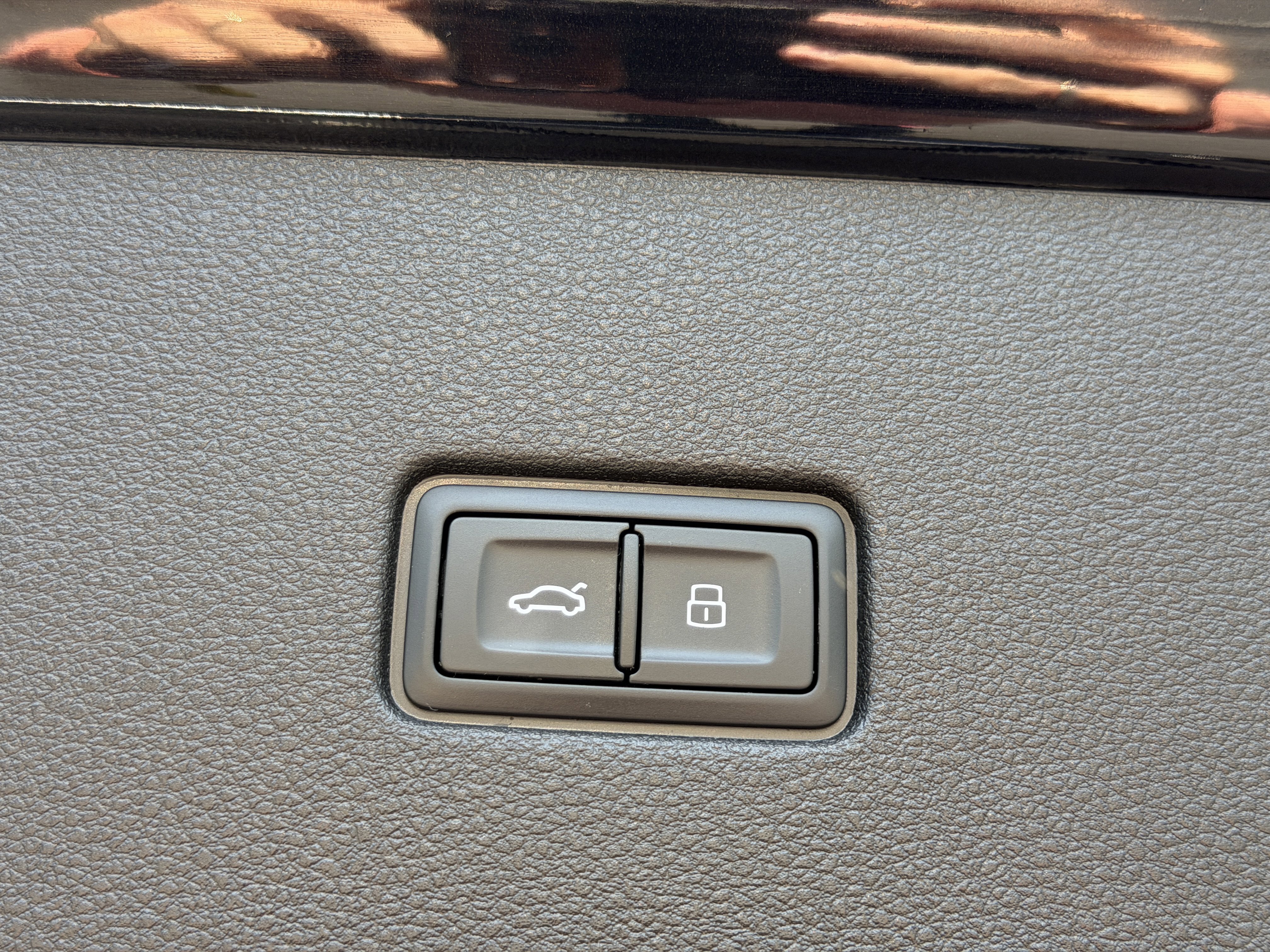 Used 2021 Audi Q8 Premium Plus AWD/4WD image 10