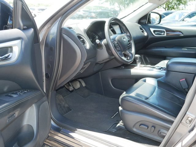Used 2015 Nissan Pathfinder SL w/ Trailer Tow Package FWD image 12