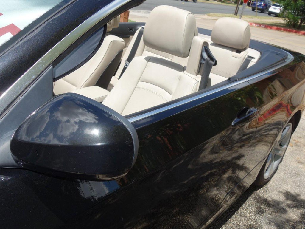 Used 2013 BMW 335i Convertible image 12