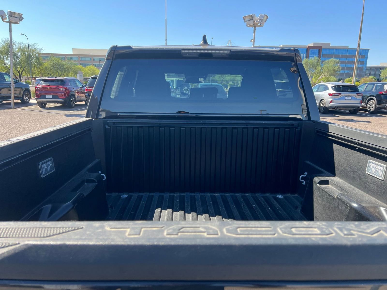 Used 2025 Toyota Tacoma TRD Off-Road image 31