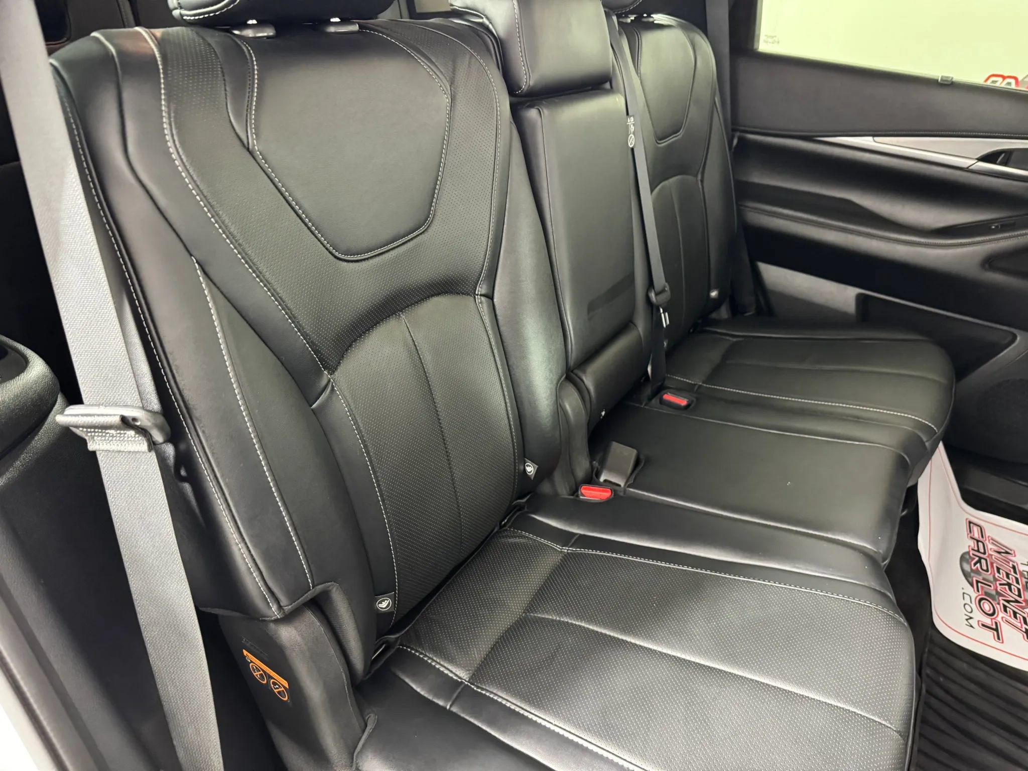 Used 2024 INFINITI QX60 Luxe AWD/4WD image 40