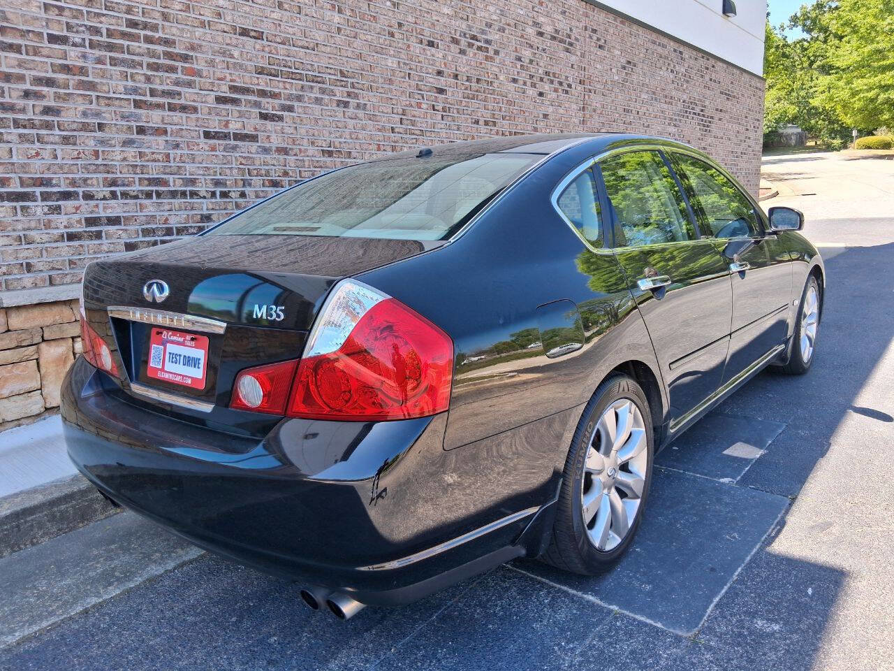 Used 2007 INFINITI M35 w/ Technology Pkg RWD image 5