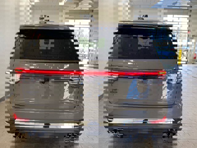 New 2026 Lincoln Aviator AWD image 6