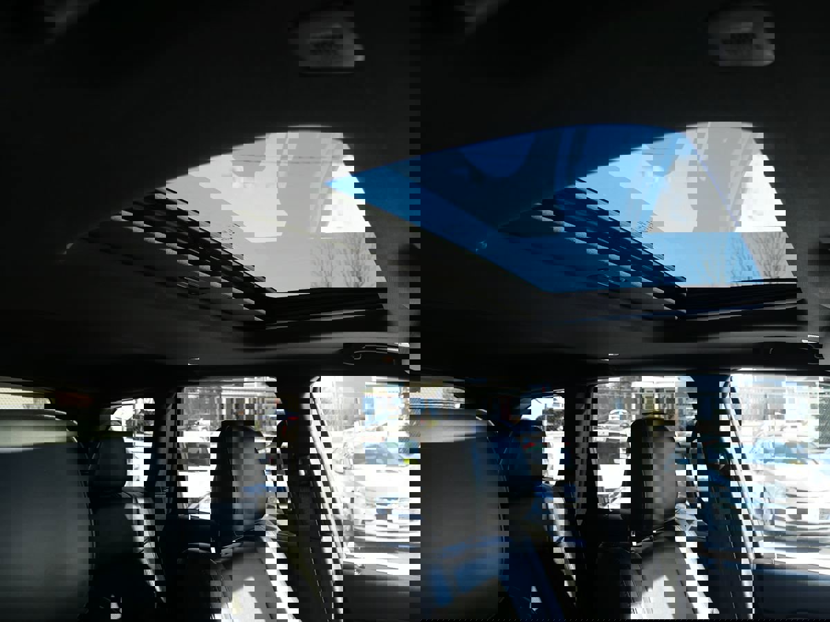 Used 2019 Jeep Grand Cherokee Altitude image 18