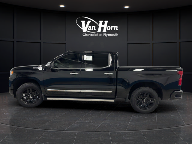 Used 2022 Chevrolet Silverado 1500 High Country w/ High Country Premium Package AWD/4WD image 4
