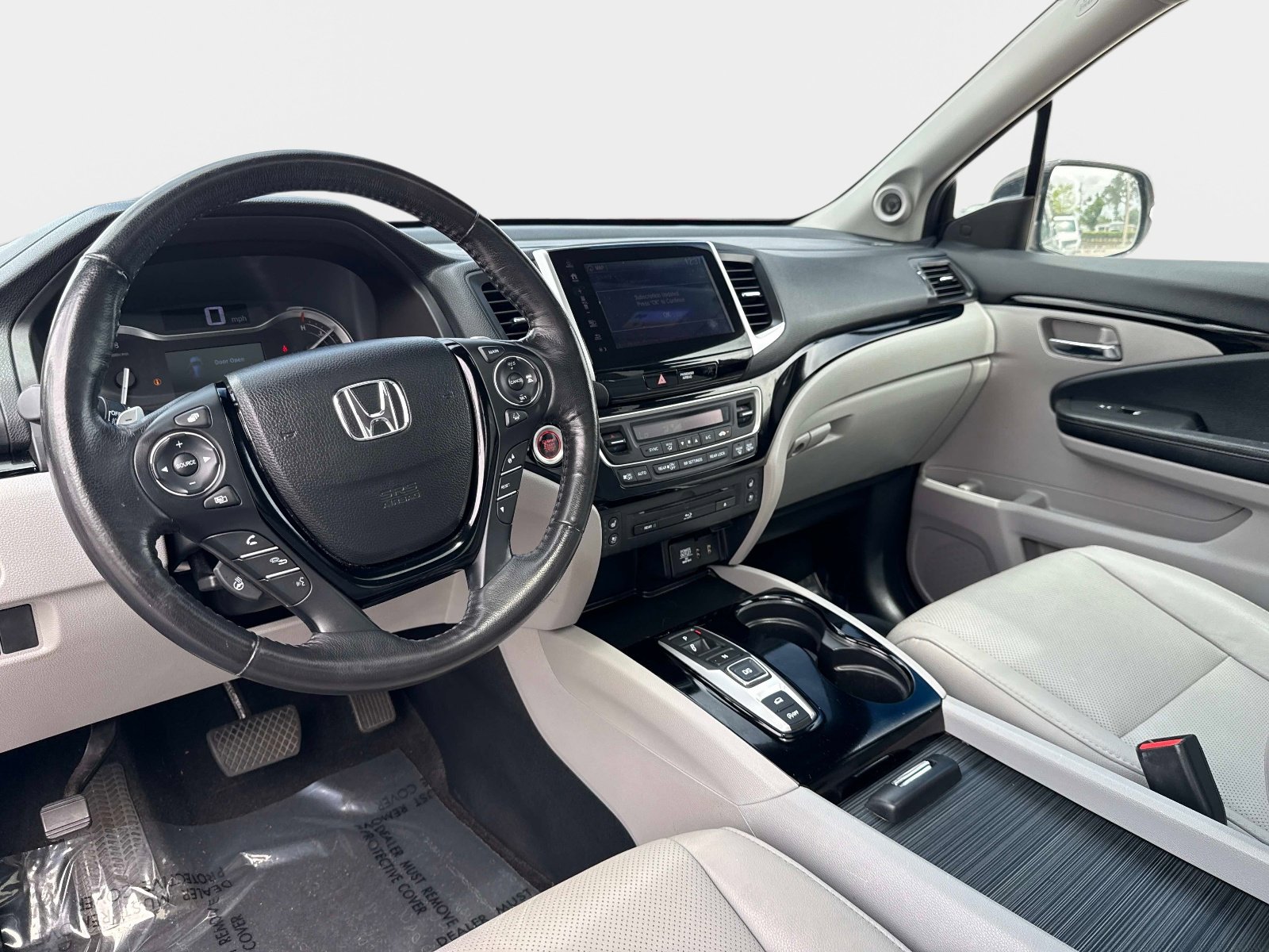 Used 2018 Honda Pilot Elite image 16