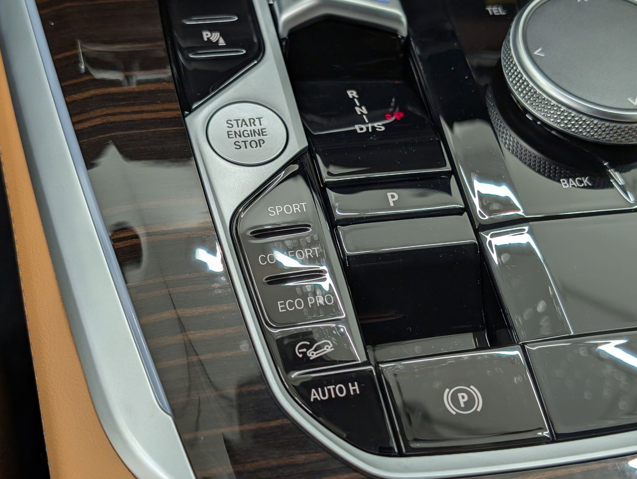 New 2026 BMW X5 xDrive40i w/ M Sport Package image 24