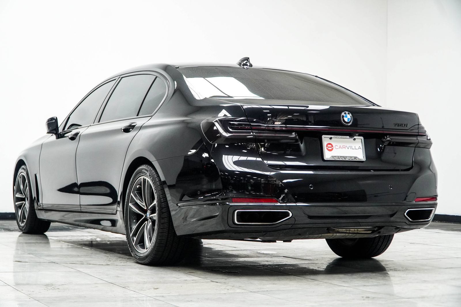 Used 2022 BMW 750i xDrive w/ Luxury Rear Seating Package AWD/4WD image 11