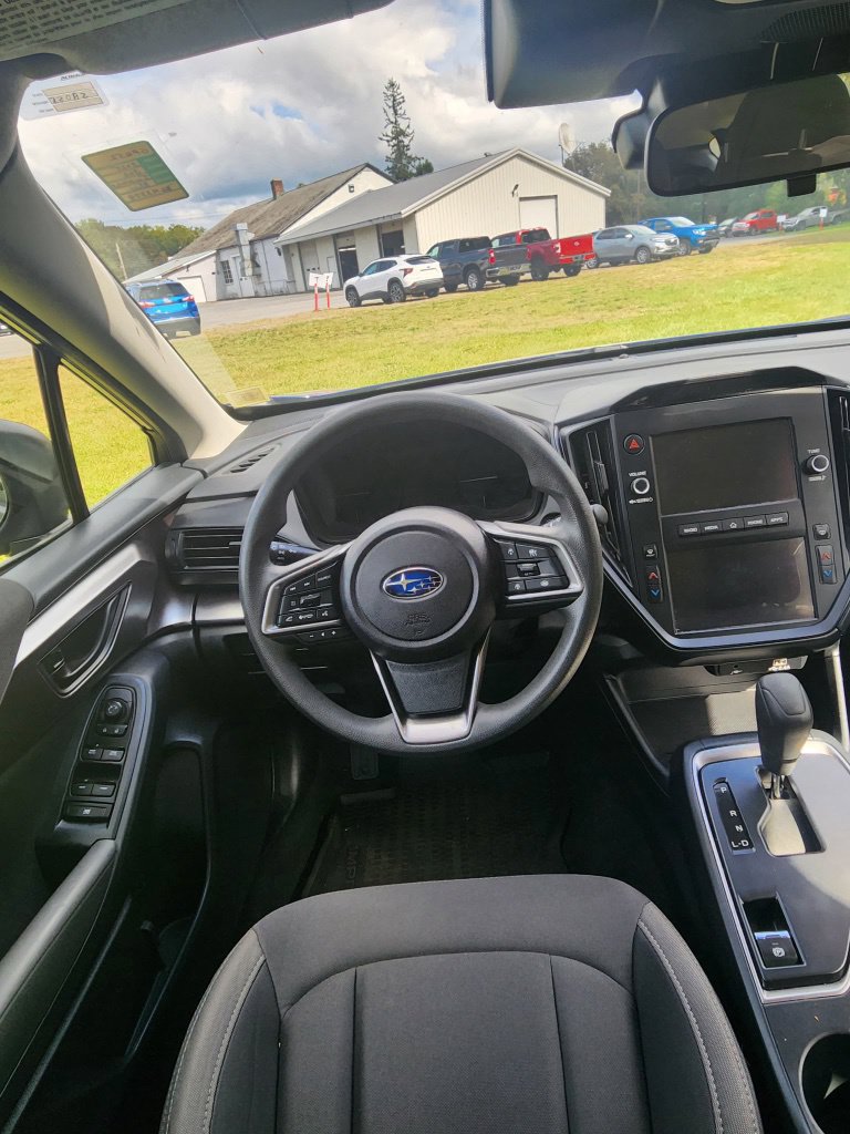 Used 2025 Subaru Impreza 2.0i AWD/4WD image 17