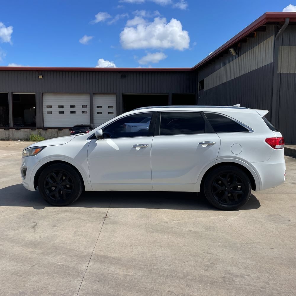 Used 2016 Kia Sorento SX FWD image 5