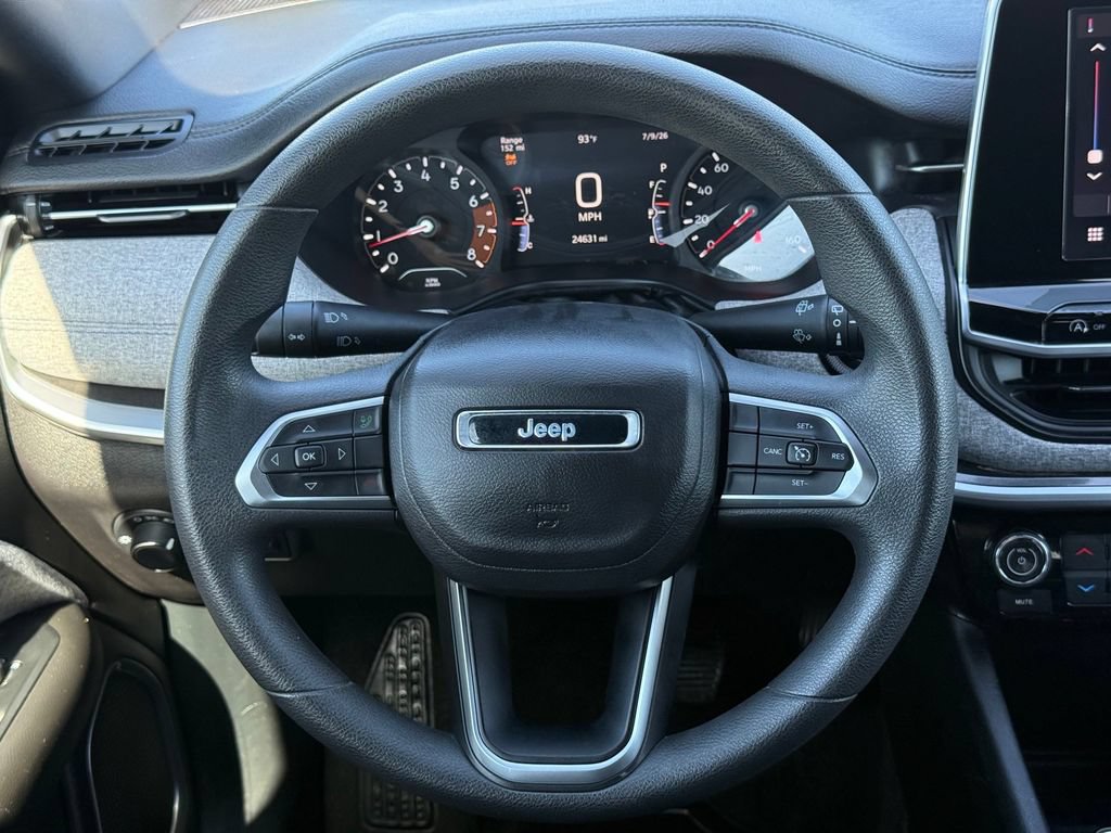 Used 2025 Jeep Compass Sport AWD/4WD image 21