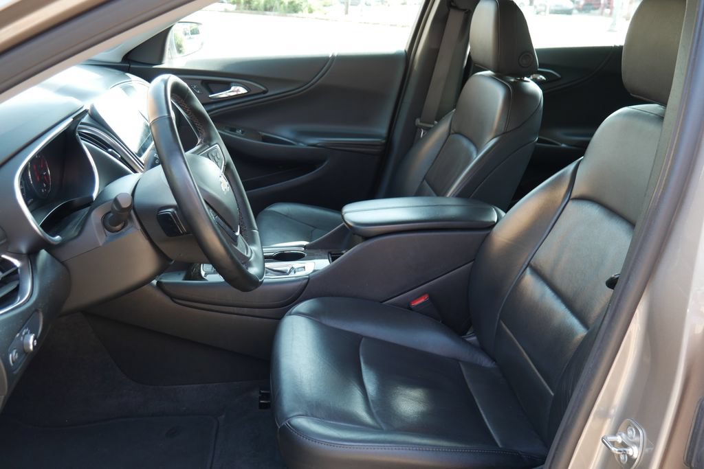 Used 2024 Chevrolet Malibu LT FWD image 28