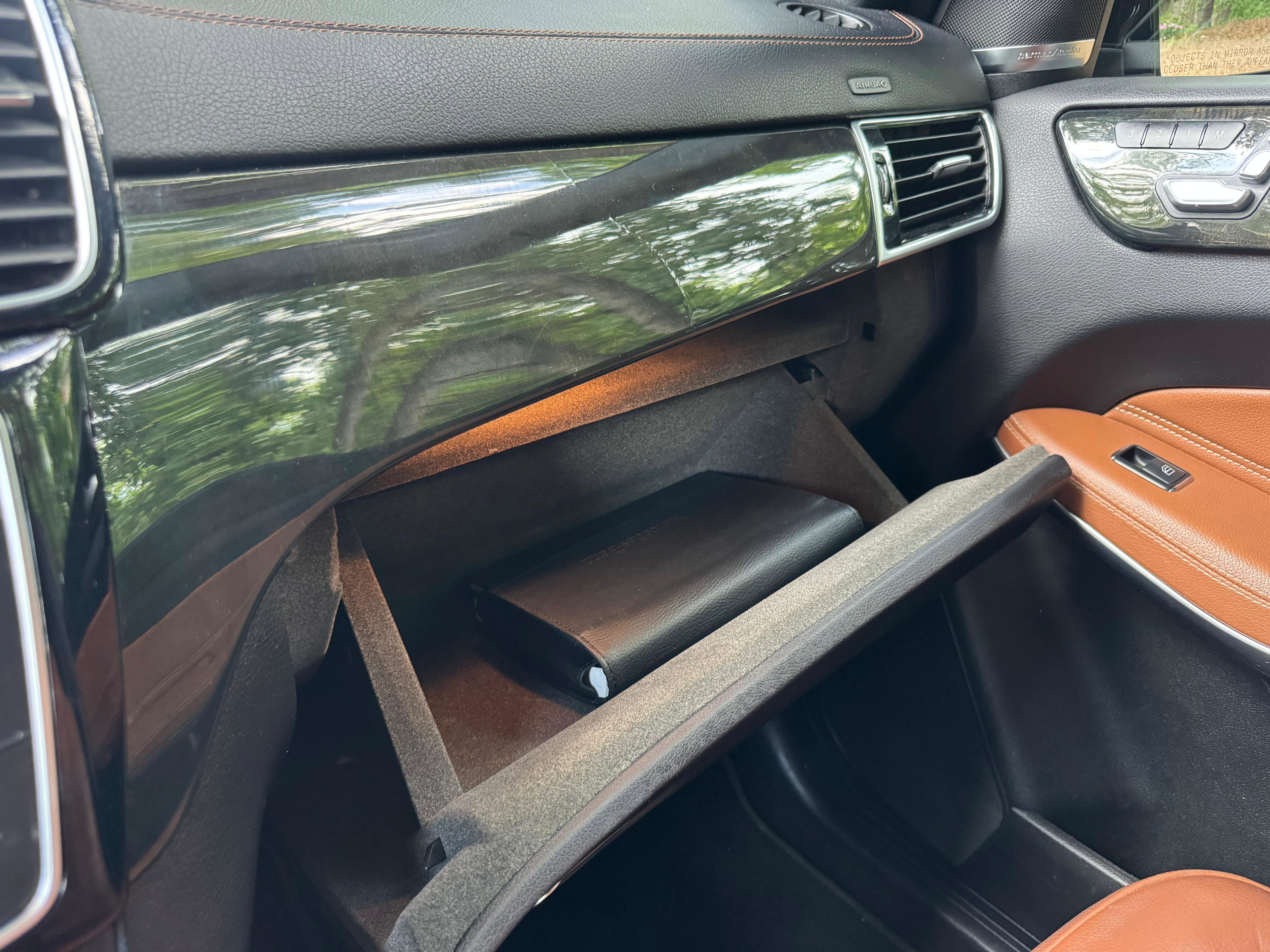 Used 2018 Mercedes-Benz GLS 550 4MATIC image 39