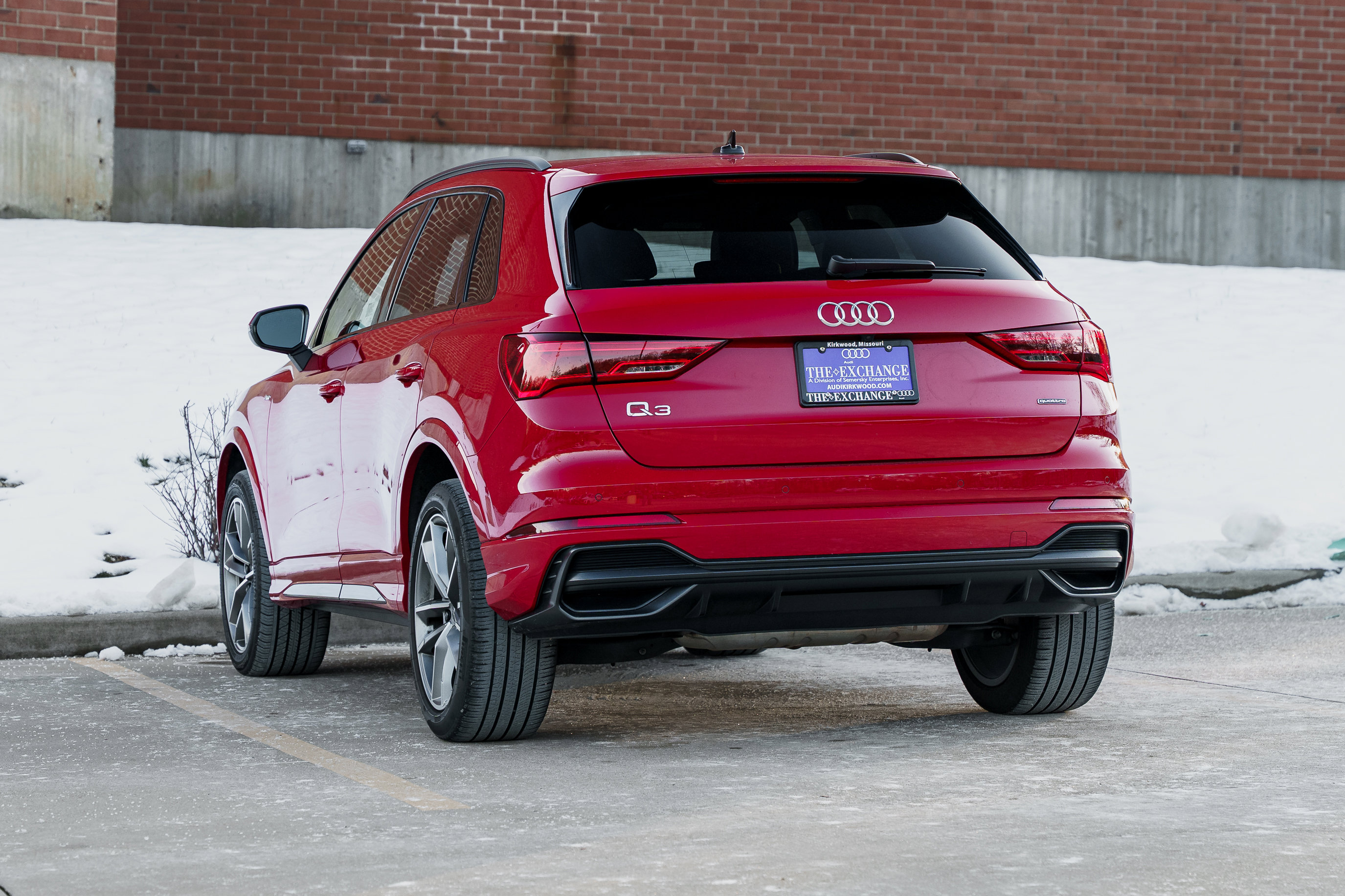 Used 2022 Audi Q3 2.0T Premium w/ Black Optic Sport Package image 5
