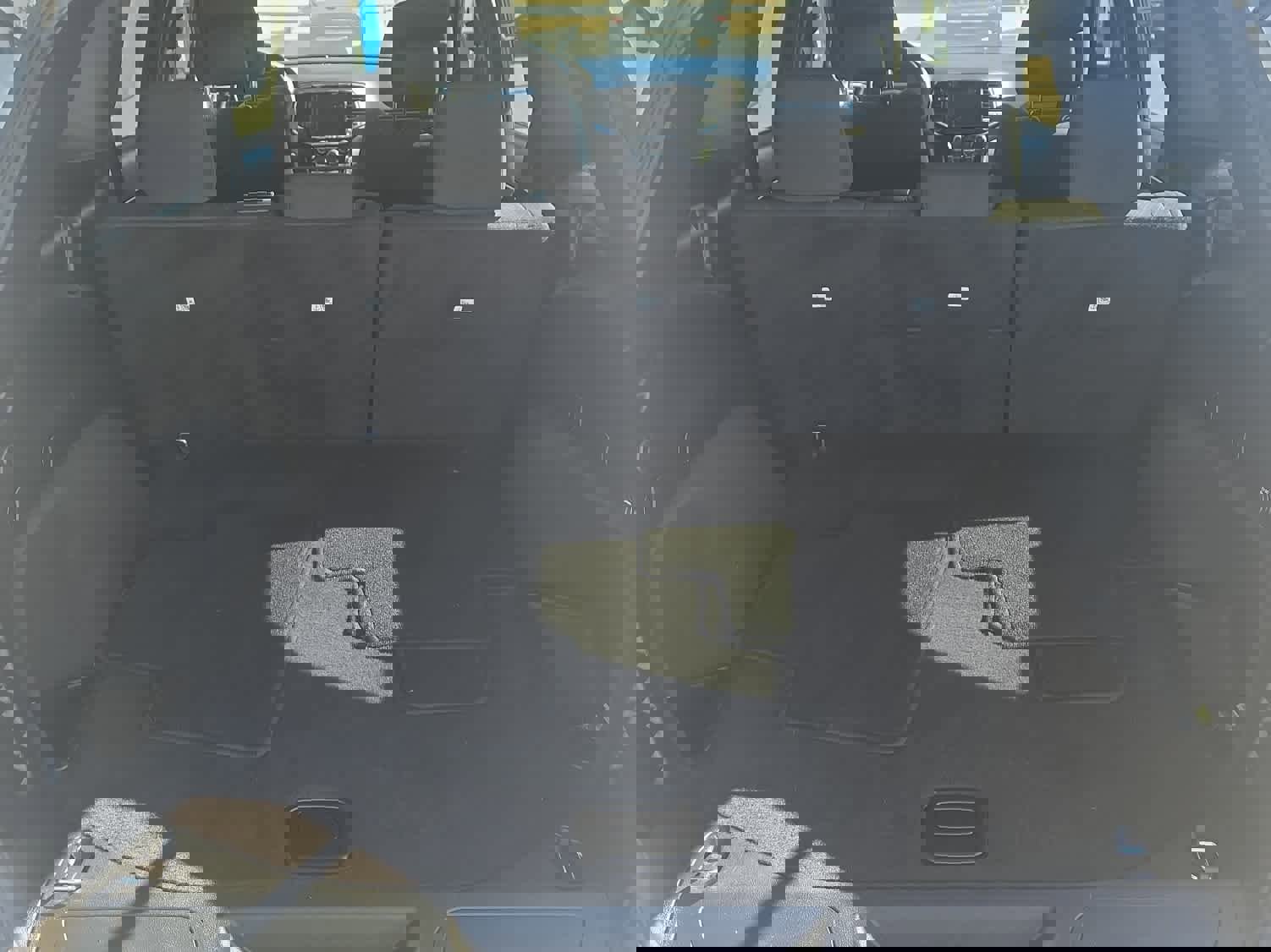 Used 2020 Jeep Grand Cherokee Laredo w/ 18" Wheel & 8.4" Radio Group image 9