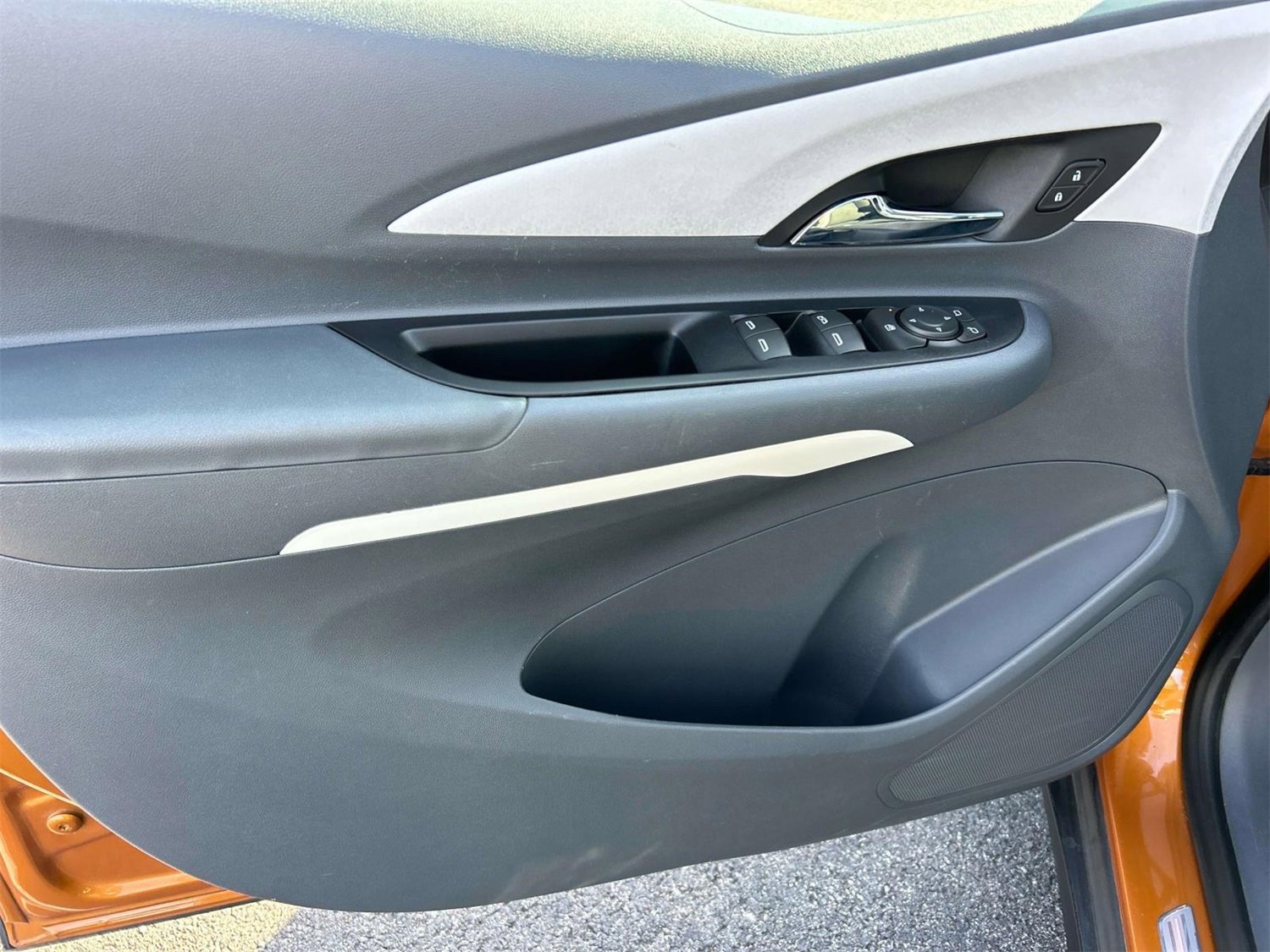 Used 2017 Chevrolet Bolt LT image 21