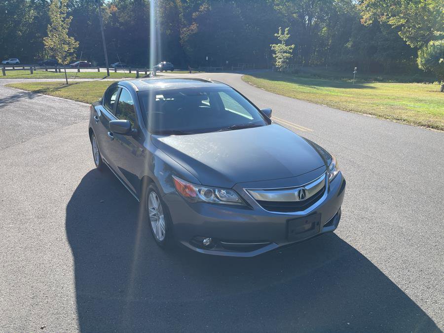 Used 2013 Acura ILX Hybrid w/ Technology Package image 2