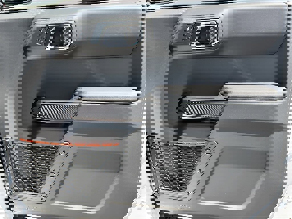 New 2025 Ford Bronco Raptor image 16