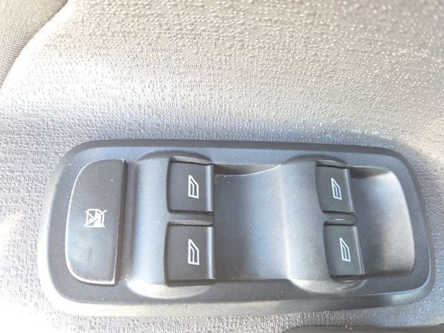 Used 2019 Ford Fiesta SE image 17