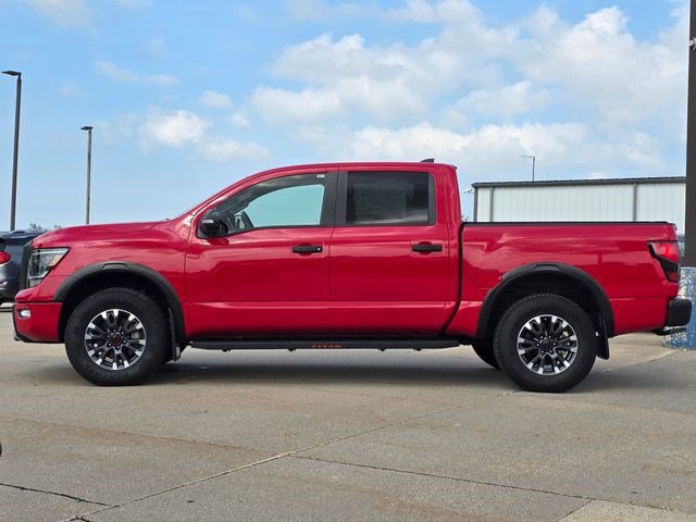 Used 2024 Nissan Titan PRO-4X w/ Pro-4x Convenience Package AWD/4WD image 5
