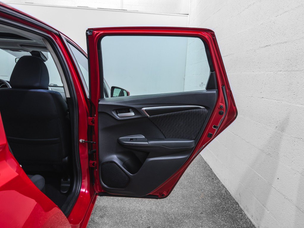 Used 2018 Honda Fit EX image 17