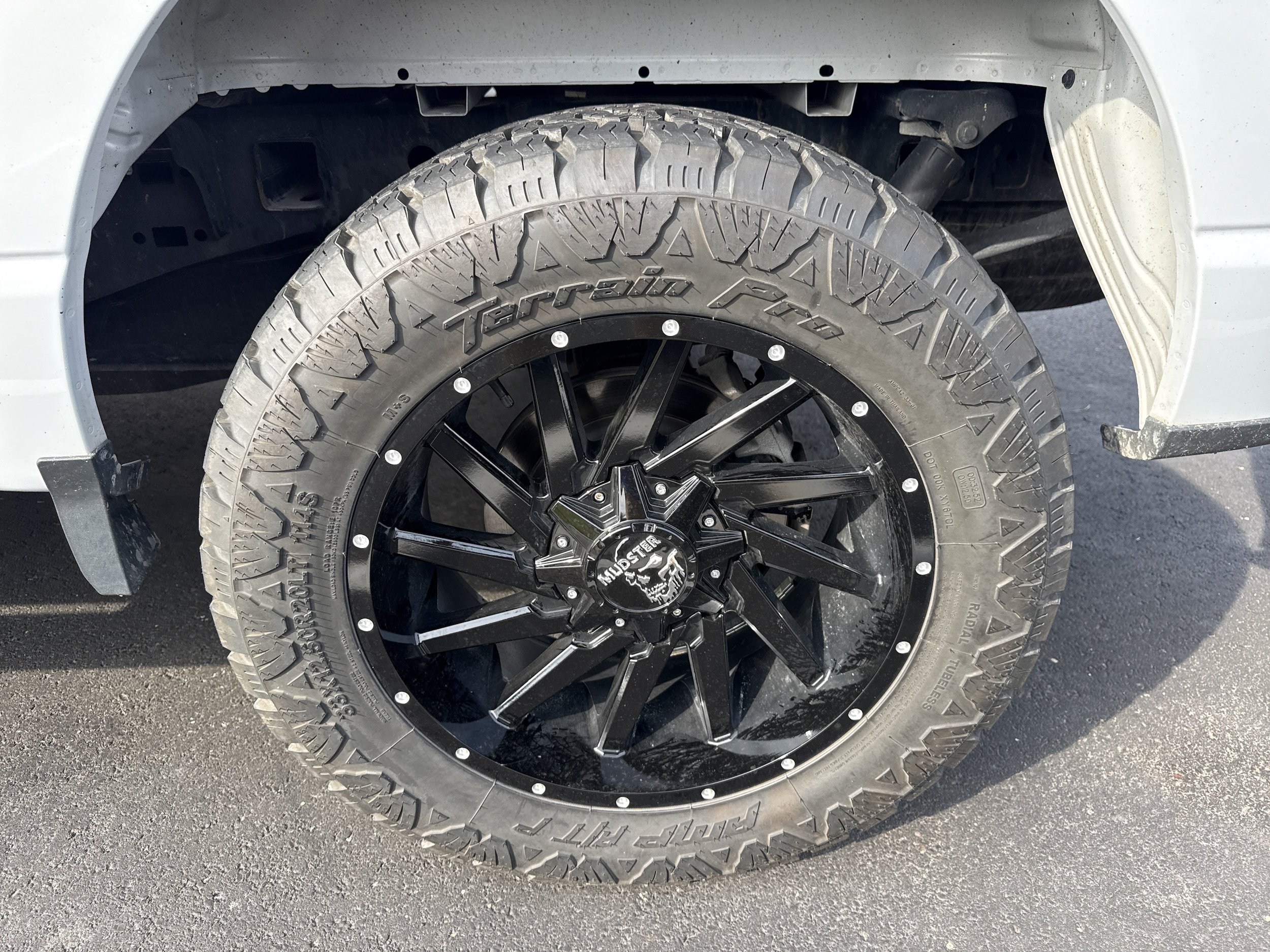 Used 2022 Ford F150 XLT w/ Equipment Group 302A High AWD/4WD image 9