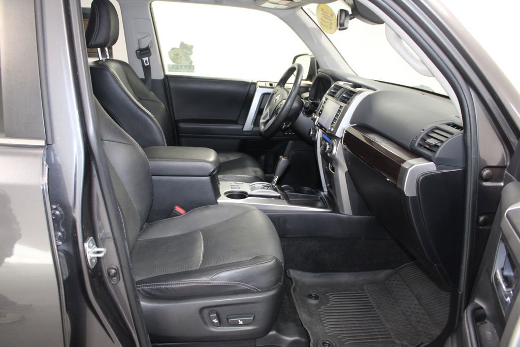Used 2022 Toyota 4Runner Limited image 29