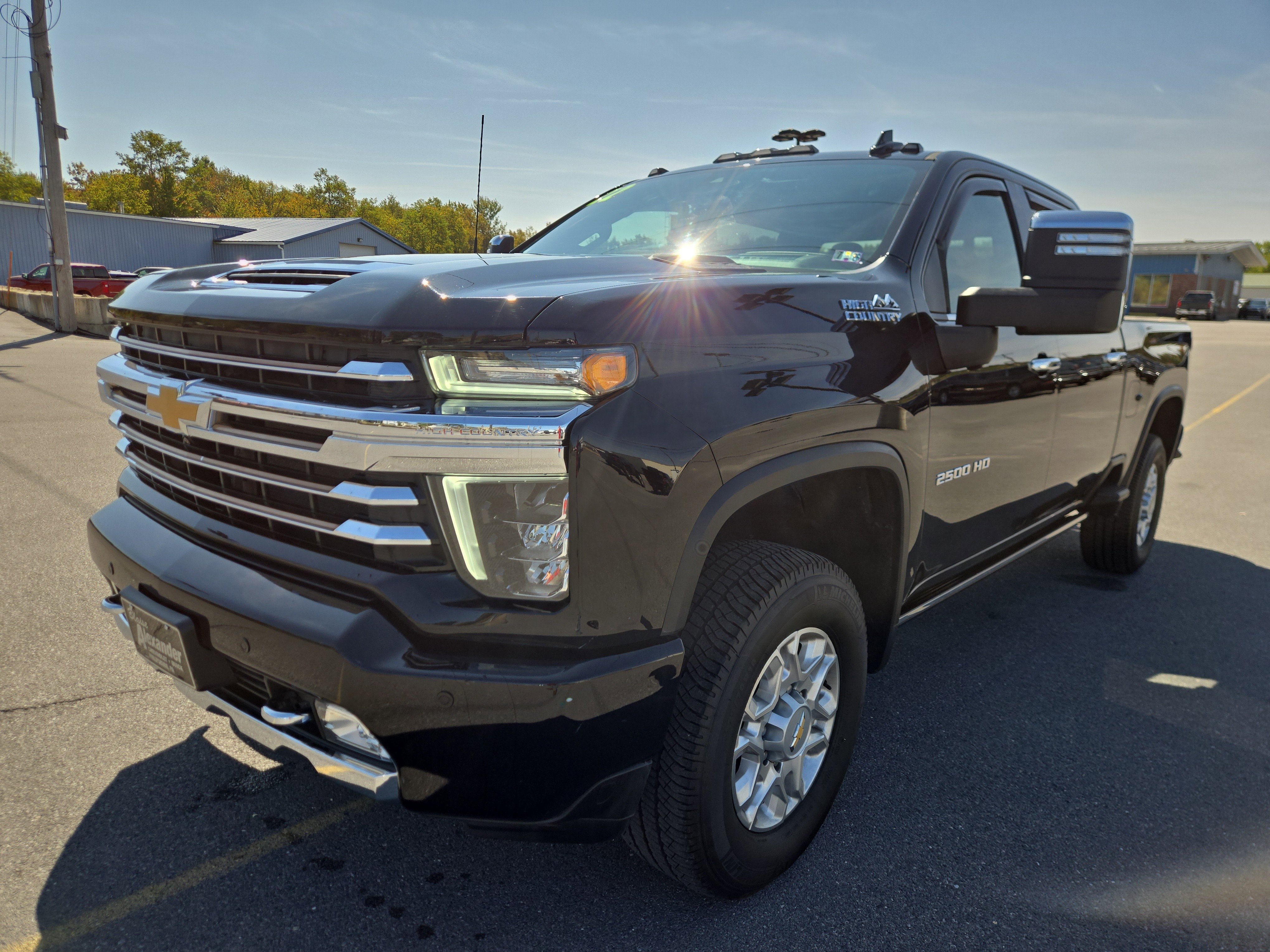 Used 2022 Chevrolet Silverado 2500 High Country w/ Z71 Off-Road Package image 8