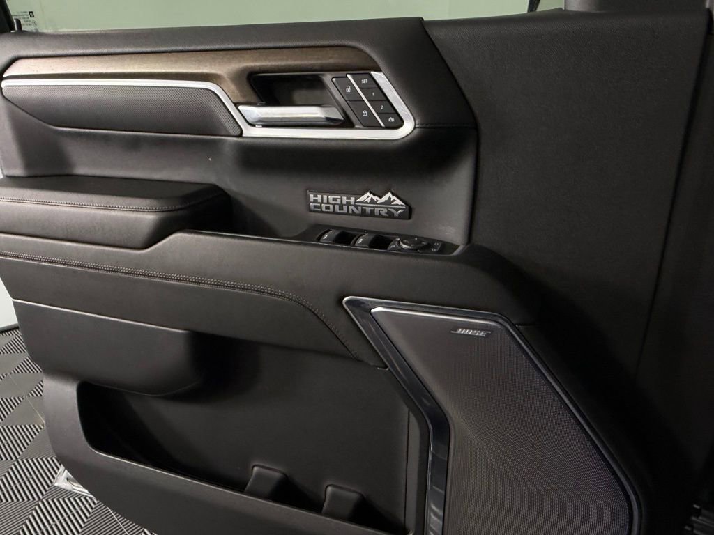 Used 2024 Chevrolet Silverado 1500 High Country w/ High Country Premium Package image 29