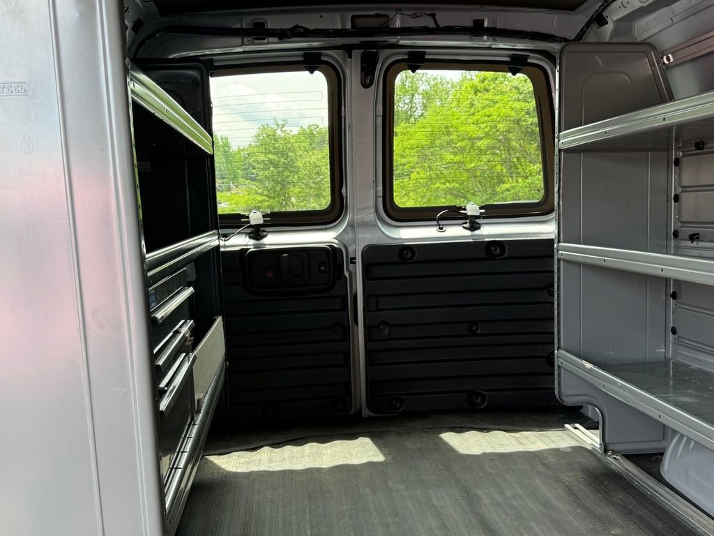 Used 2023 GMC Savana 2500 w/ Driver Convenience Package RWD image 17