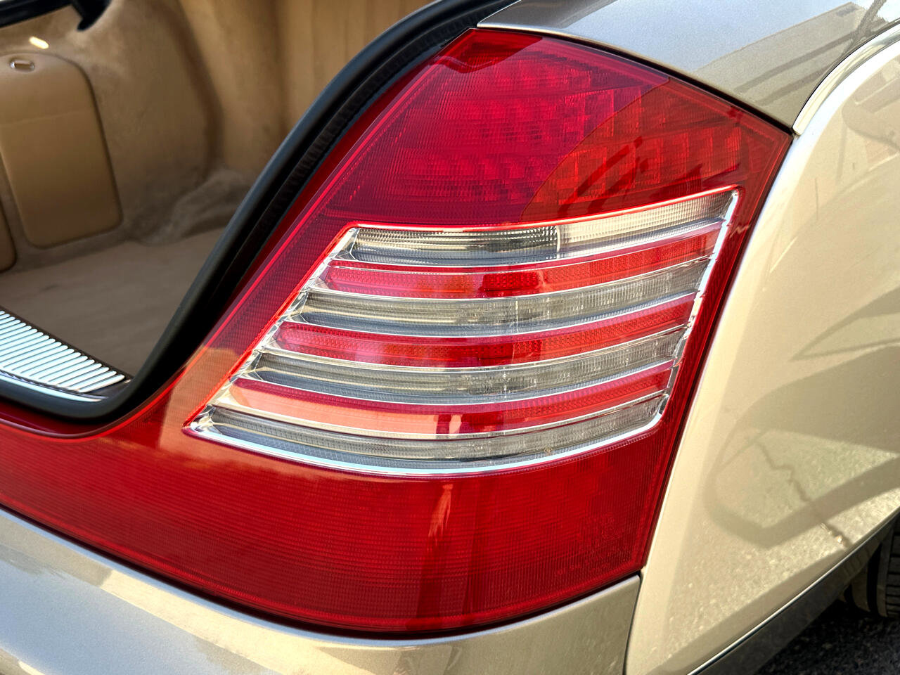 Used 2004 Maybach 57 image 15