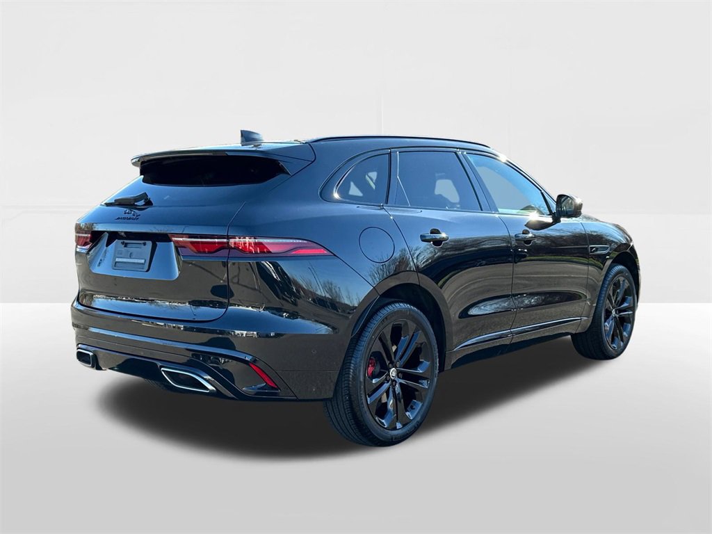 Certified 2025 Jaguar F-PACE R-Dynamic S image 4