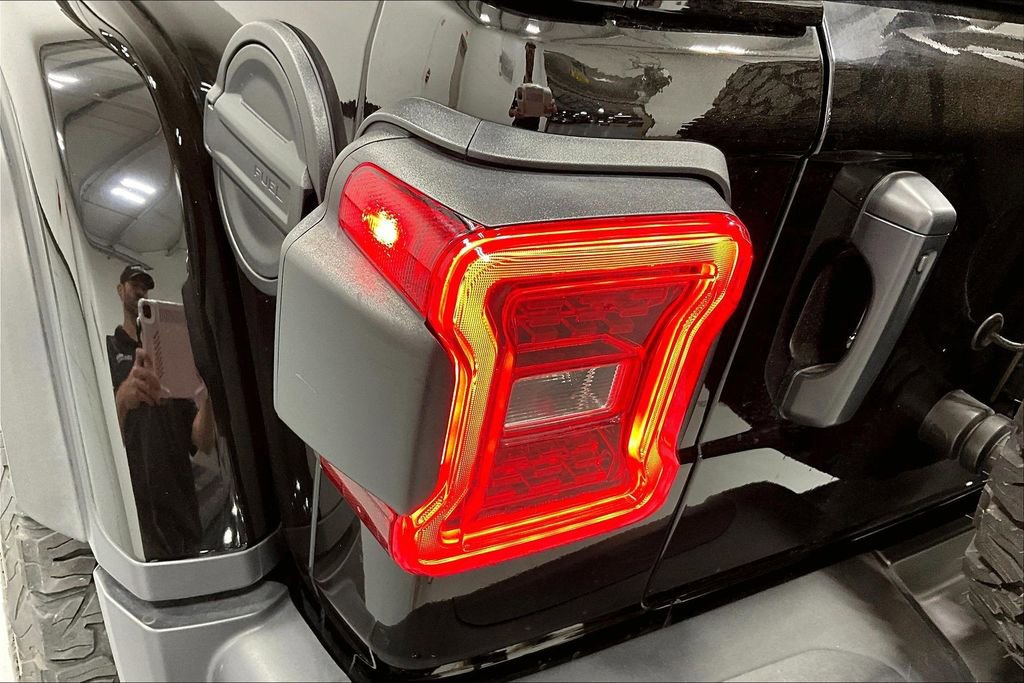 Used 2024 Jeep Wrangler Unlimited Rubicon 392 AWD/4WD image 37