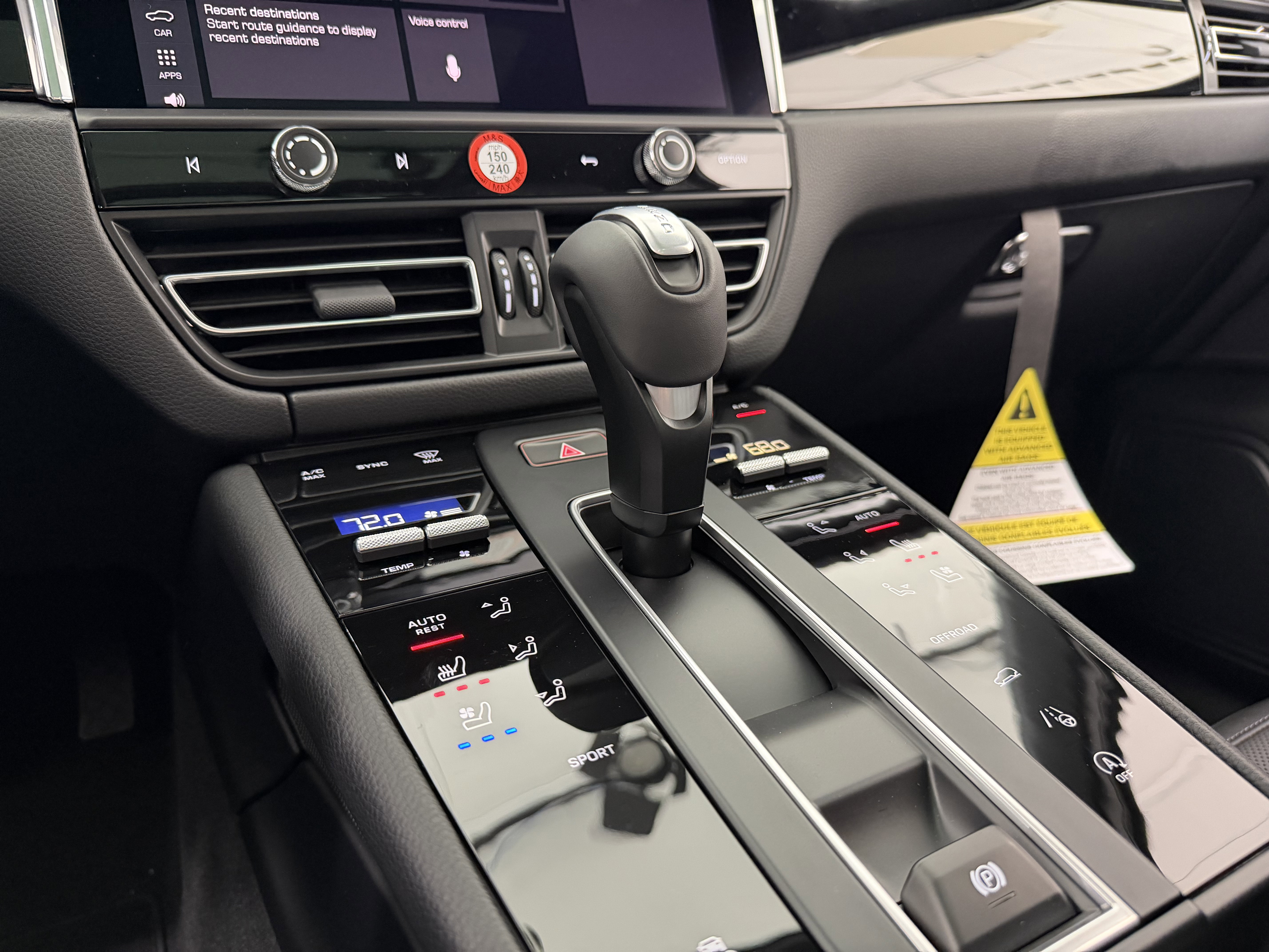 New 2026 Porsche Macan image 35