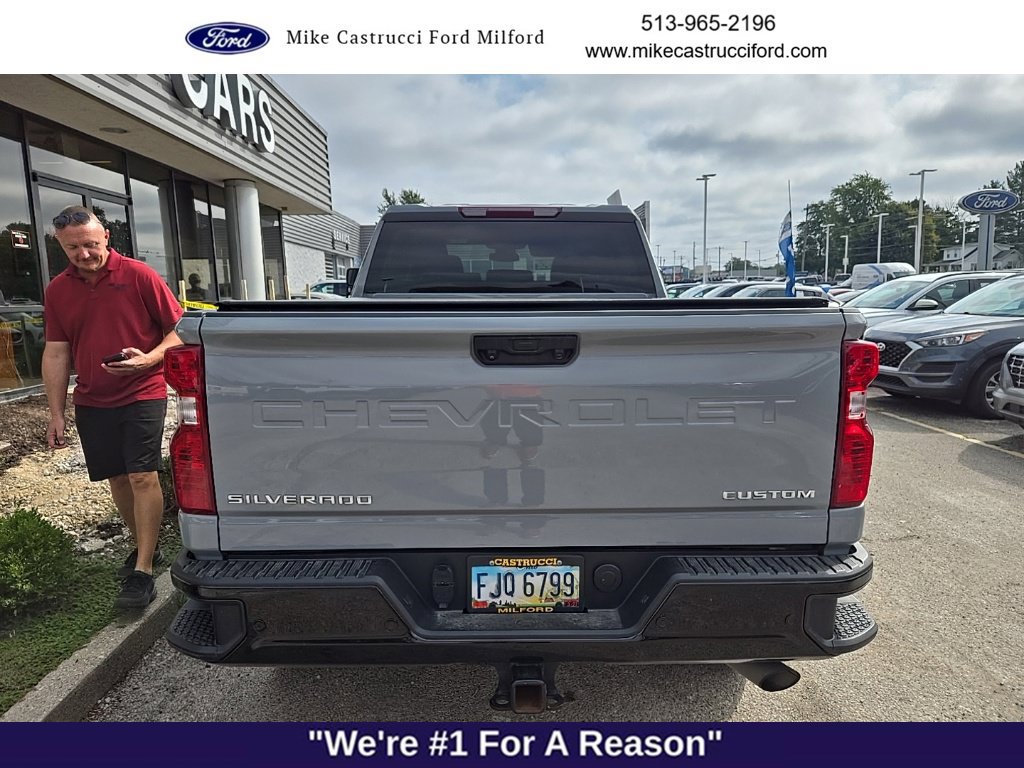 Used 2025 Chevrolet Silverado 2500 Custom w/ Custom Value Package AWD/4WD image 4