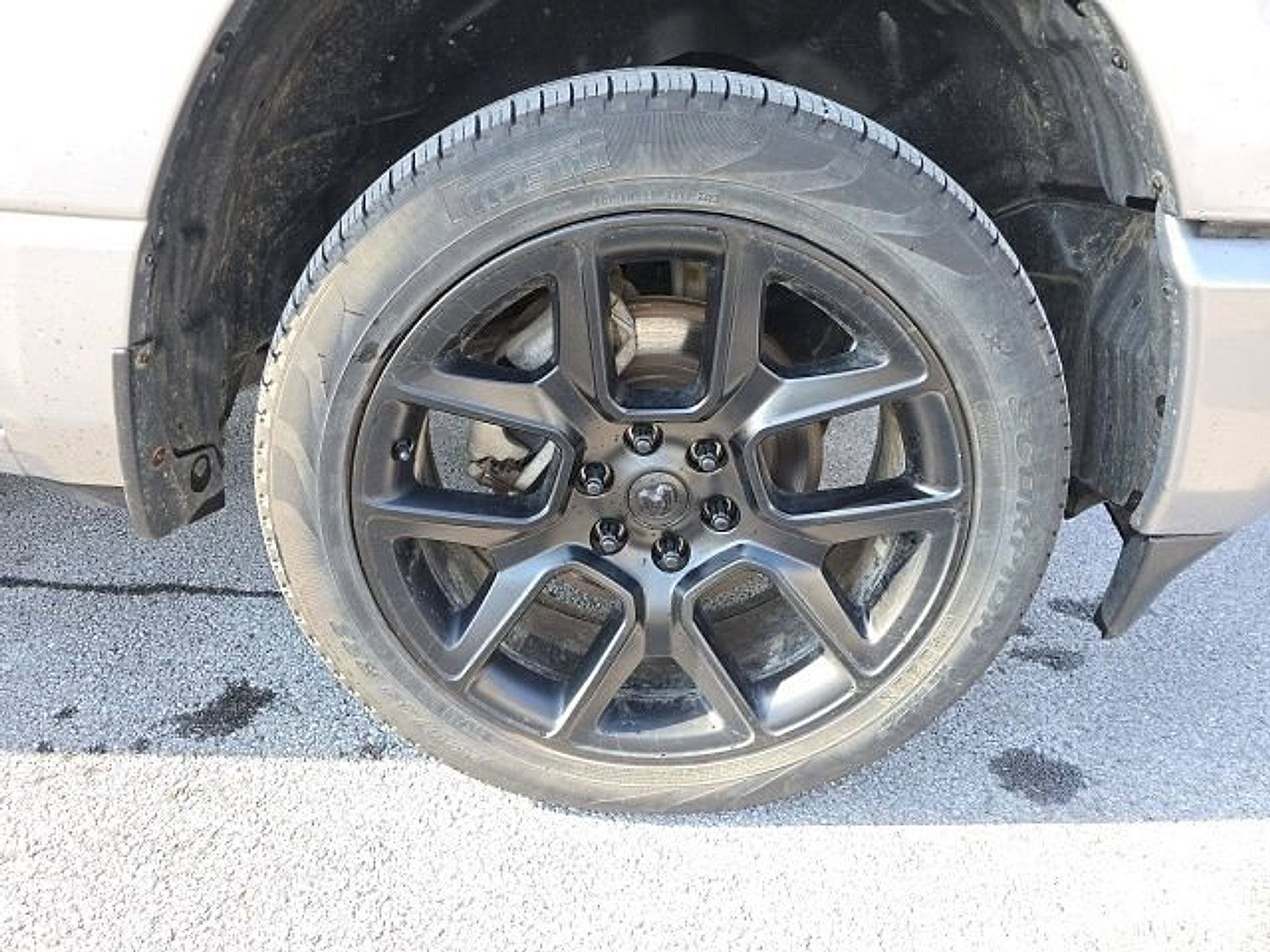 Used 2024 RAM 1500 Laramie image 19