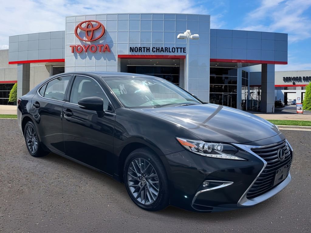 Used 2018 Lexus ES 350 w/ Premier Package image 2