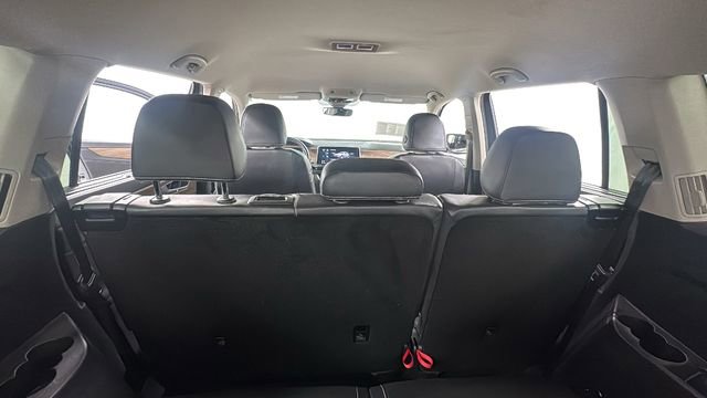 Used 2024 Volkswagen Atlas SE image 19