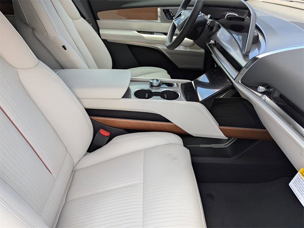 New 2026 Cadillac Vistiq Luxury image 19