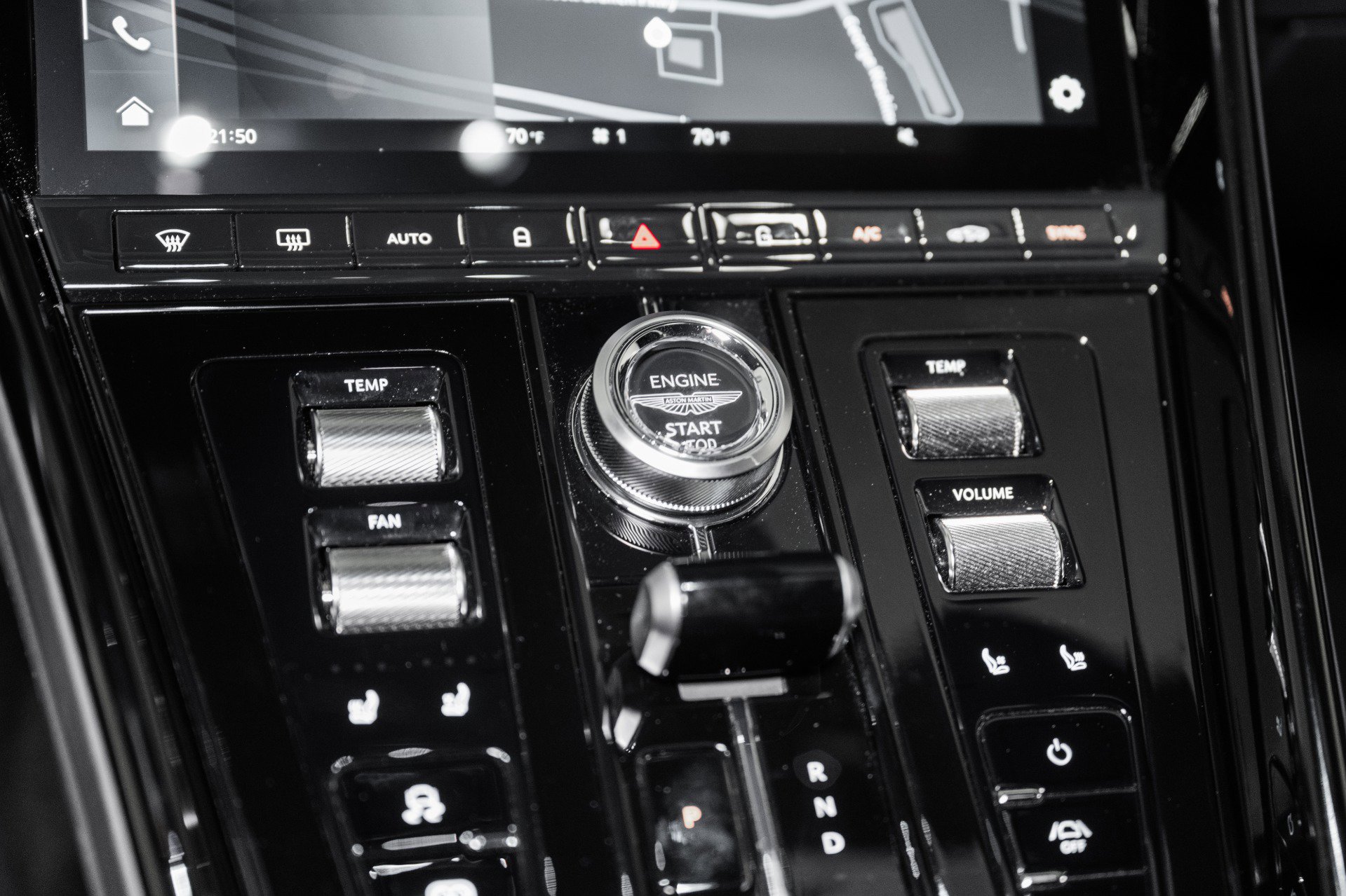 Used 2024 Aston Martin DB12 V8 image 28