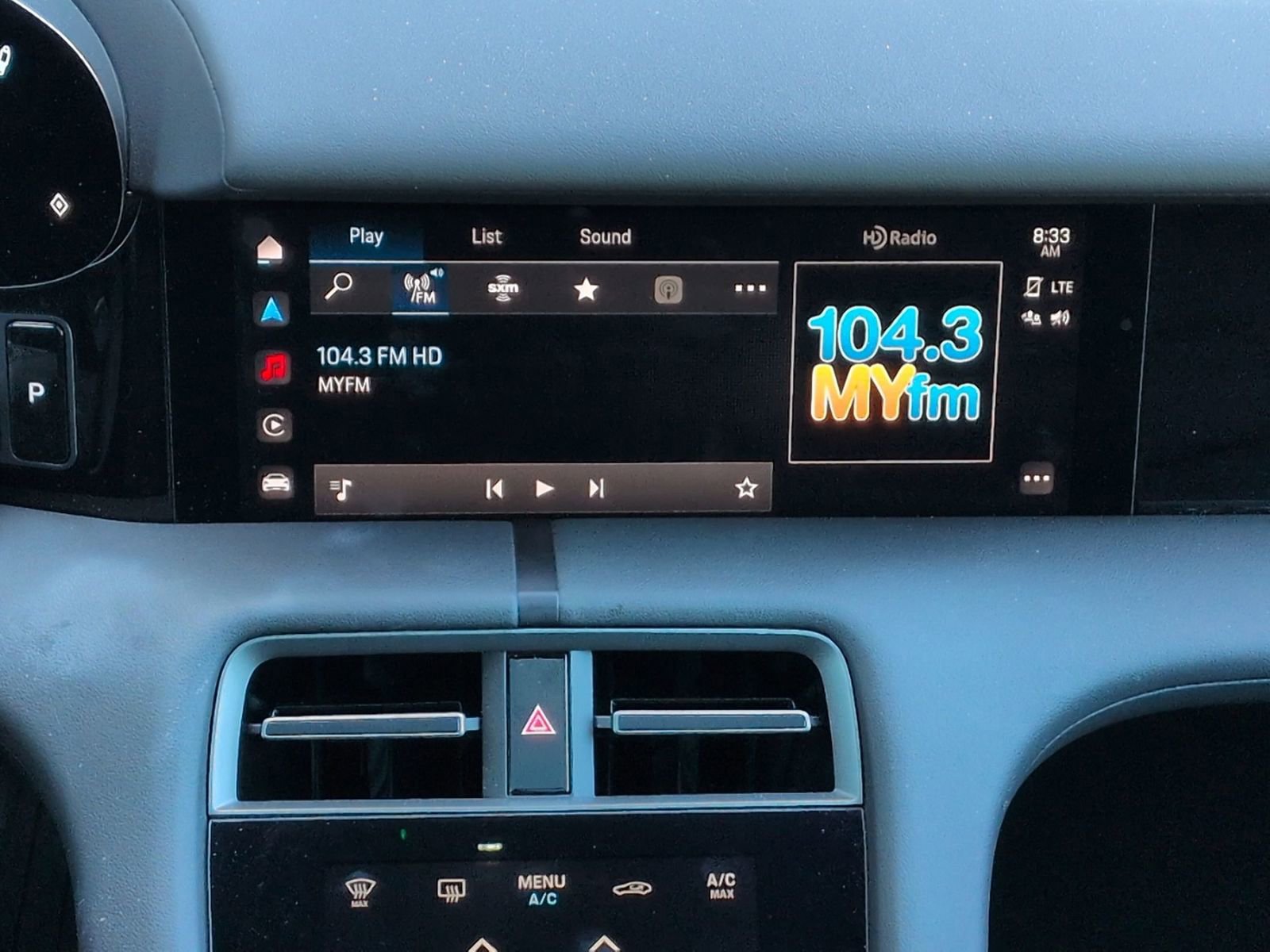 Certified 2023 Porsche Taycan image 18