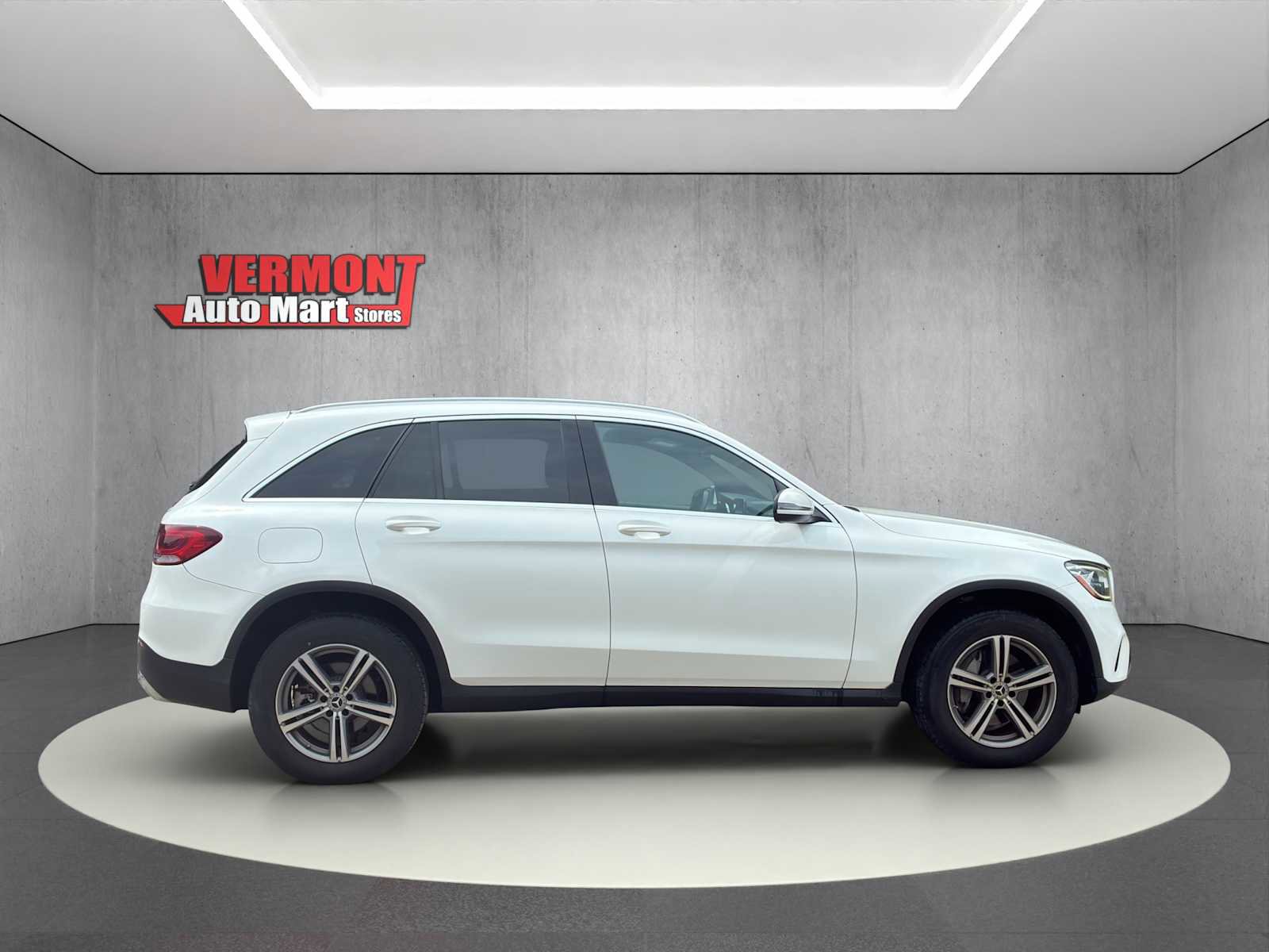 Used 2020 Mercedes-Benz GLC 300 4MATIC image 8