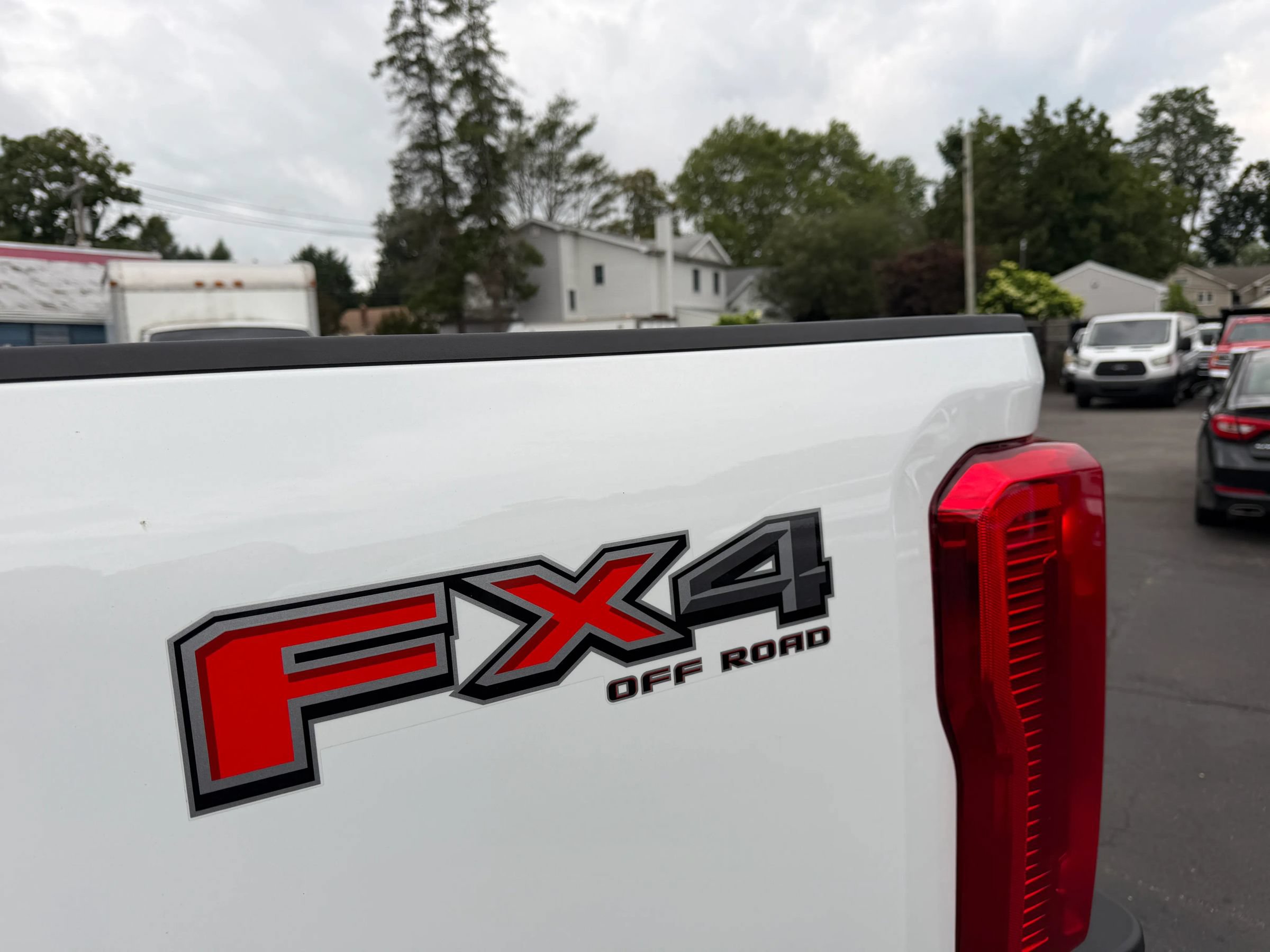 Used 2017 Ford F250 XL w/ Power Equipment Group AWD/4WD image 26