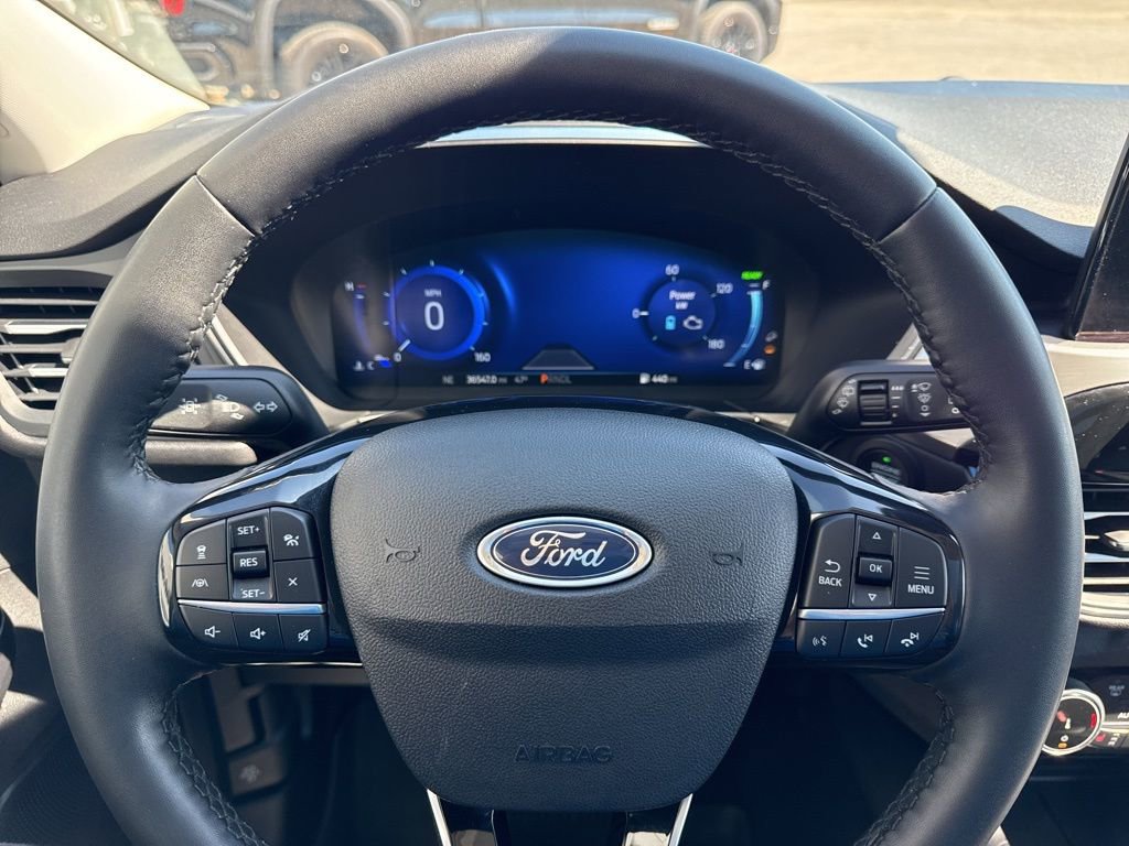 Used 2022 Ford Escape Titanium image 26