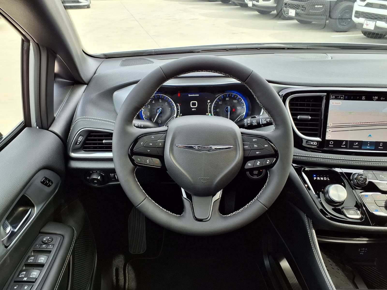 New 2026 Chrysler Pacifica Limited w/ S Appearance Package FWD image 11