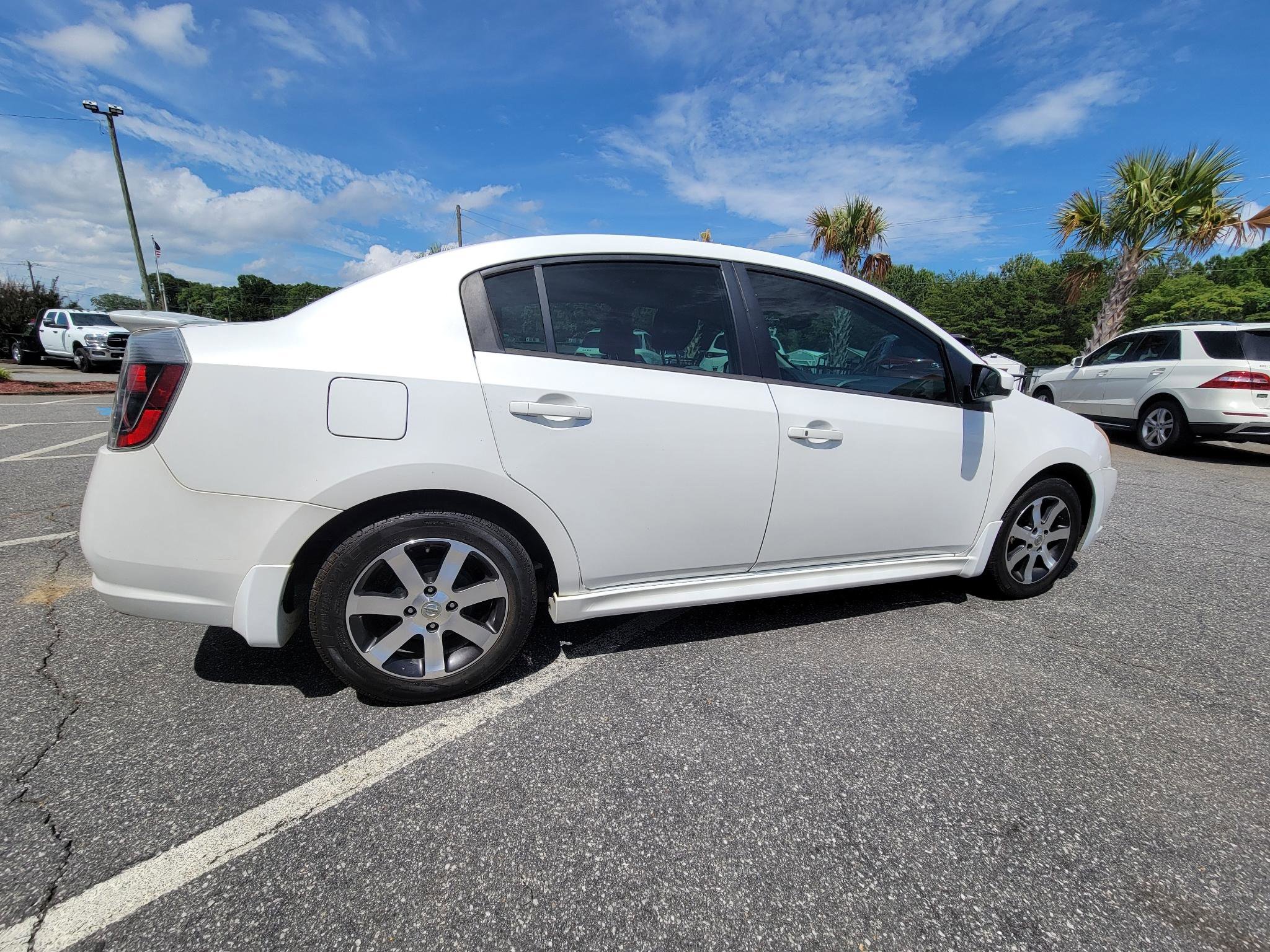 Used 2012 Nissan Sentra 2.0 SR w/ Special Edition Pkg FWD image 14