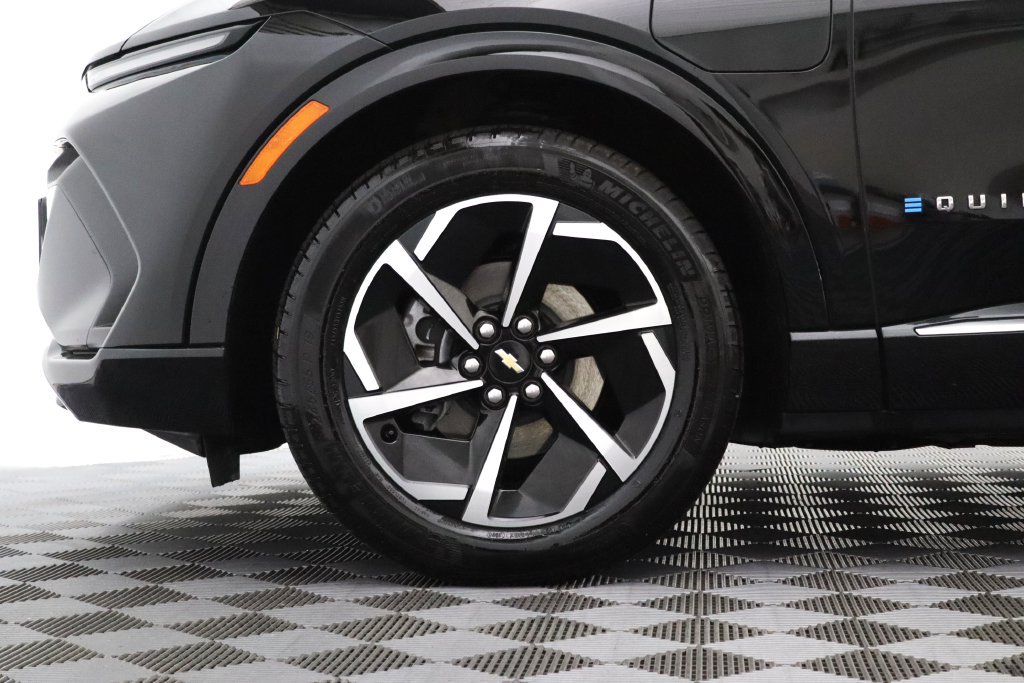 Certified 2024 Chevrolet Equinox EV LT FWD image 4